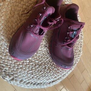 Altra Running Shoes - Superior 4.5 - Brand NEW